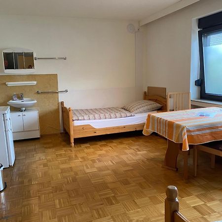 Gemuetliches Ferienzimmer הירט מראה חיצוני תמונה